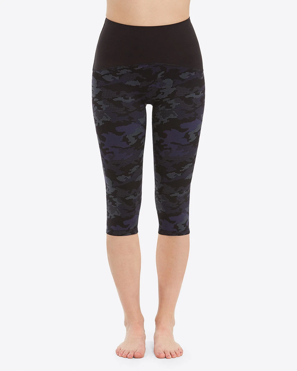 Spanx Booty Boost® Active Printed Cropped Leggings 14 Spanx Booty Boost® Active Printed Cropped Leggings