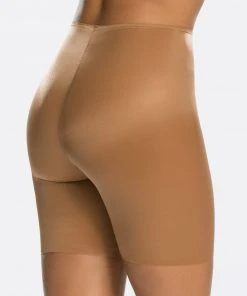 Spanx Skinny Britches® Mid-Thigh Short Shop All Shapewear 34 Spanx Skinny Britches® Mid-Thigh Short Shop All Shapewear