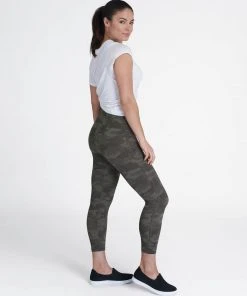 Spanx Look At Me Now Seamless Cropped Leggings