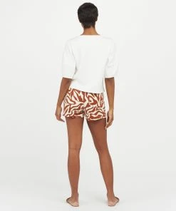 Spanx On-the-Go Printed Shorts, 4" New Arrivals 24 Spanx On-the-Go Printed Shorts, 4