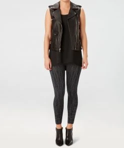 Spanx Look At Me Now Seamless Cropped Leggings