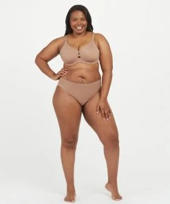 Spanx Low Profile Minimizer Bra New Arrivals 34 Spanx Low Profile Minimizer Bra New Arrivals