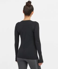 Spanx Look At Me Now Seamless Long Sleeve Tee