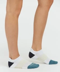 Spanx Active Arch Compression Ankle Socks 17 Spanx Active Arch Compression Ankle Socks