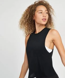 Spanx Go Lightly Notch-Back Tank 24 Spanx Go Lightly Notch-Back Tank