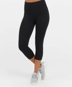 Spanx Booty Boost® Active Cropped Leggings 12 Spanx Booty Boost® Active Cropped Leggings