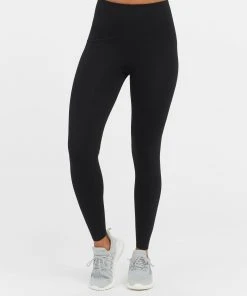Spanx Booty Boost® Active Leggings 32 Spanx Booty Boost® Active Leggings