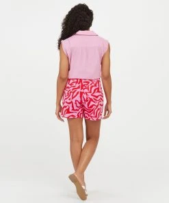 Spanx On-the-Go Printed Shorts, 6" New Arrivals 23 Spanx On-the-Go Printed Shorts, 6