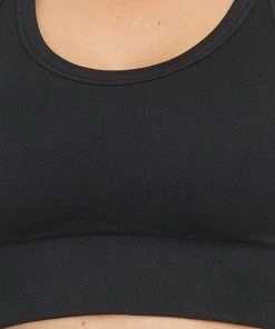 Spanx Seamless Sculpt Chevron Ribbed Longline Medium Impact Sports Bra