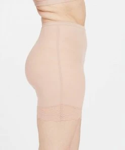 Spanx Spotlight On Lace Mid-Thigh Short