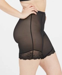 Spanx Spotlight On Lace Mid-Thigh Short