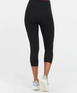 Spanx Booty Boost® Active Cropped Leggings 10 Spanx Booty Boost® Active Cropped Leggings