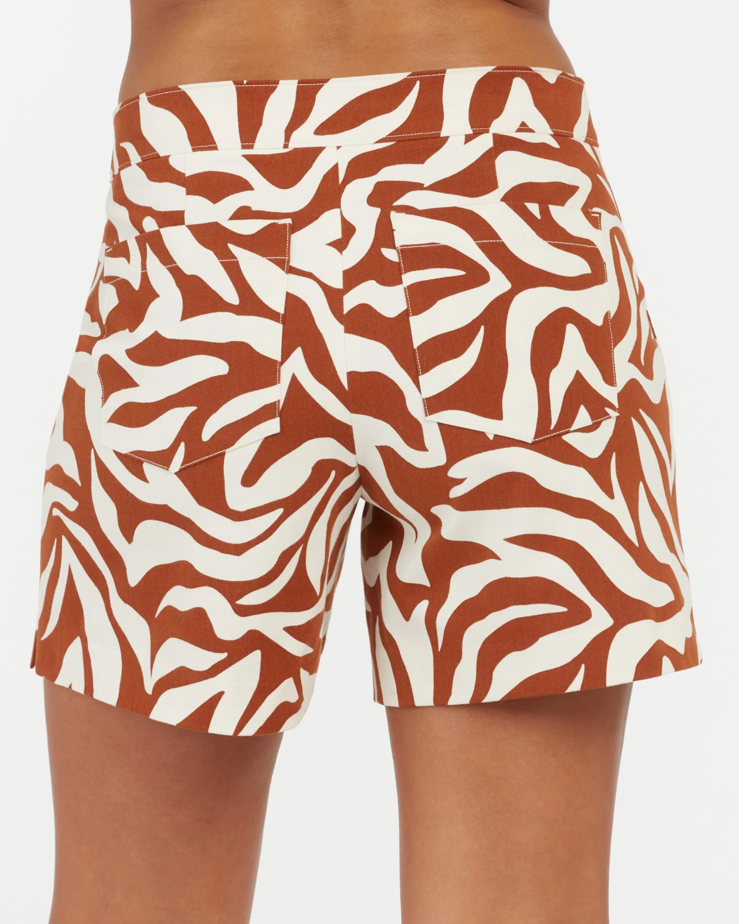 Spanx On-the-Go Printed Shorts, 6" New Arrivals 4 Spanx On-the-Go Printed Shorts, 6" New Arrivals