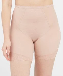 Spanx Spotlight On Lace Mid-Thigh Short