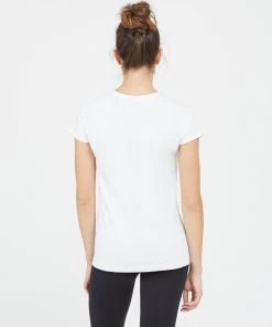 Spanx Shop All Activewear Look At Me Now Seamless Tee