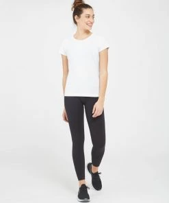 Spanx Shop All Activewear Look At Me Now Seamless Tee