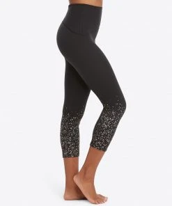 Spanx Booty Boost® Active Printed Cropped Leggings 19 Spanx Booty Boost® Active Printed Cropped Leggings