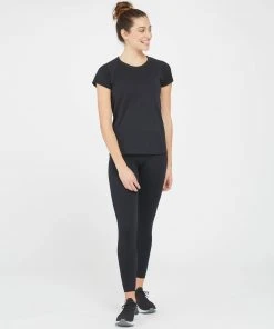 Spanx Shop All Activewear Look At Me Now Seamless Tee